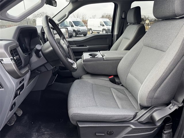 Used 2025 Ford F150 XLT w/ Equipment Group 301A Standard image 22