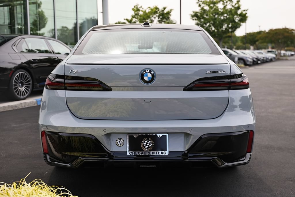New 2026 BMW i7 xDrive60 AWD/4WD image 7