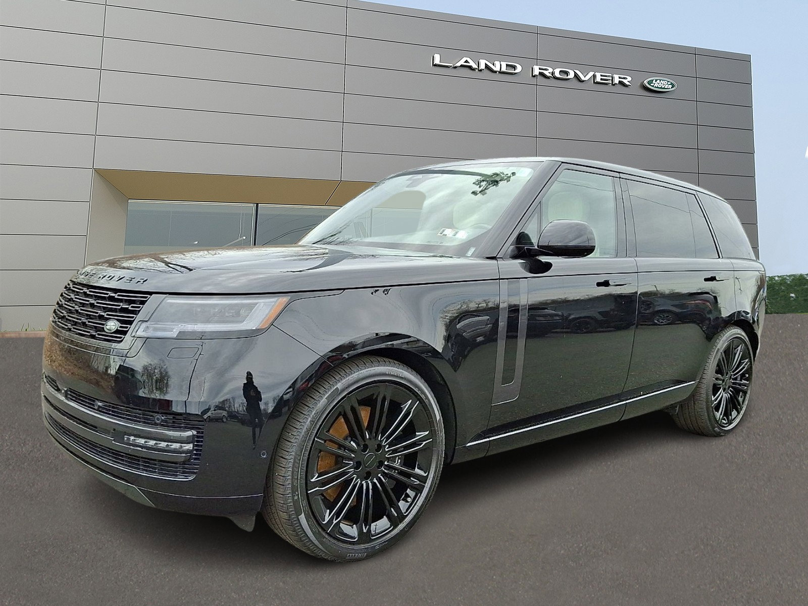 New 2026 Land Rover Range Rover Long Wheelbase SE