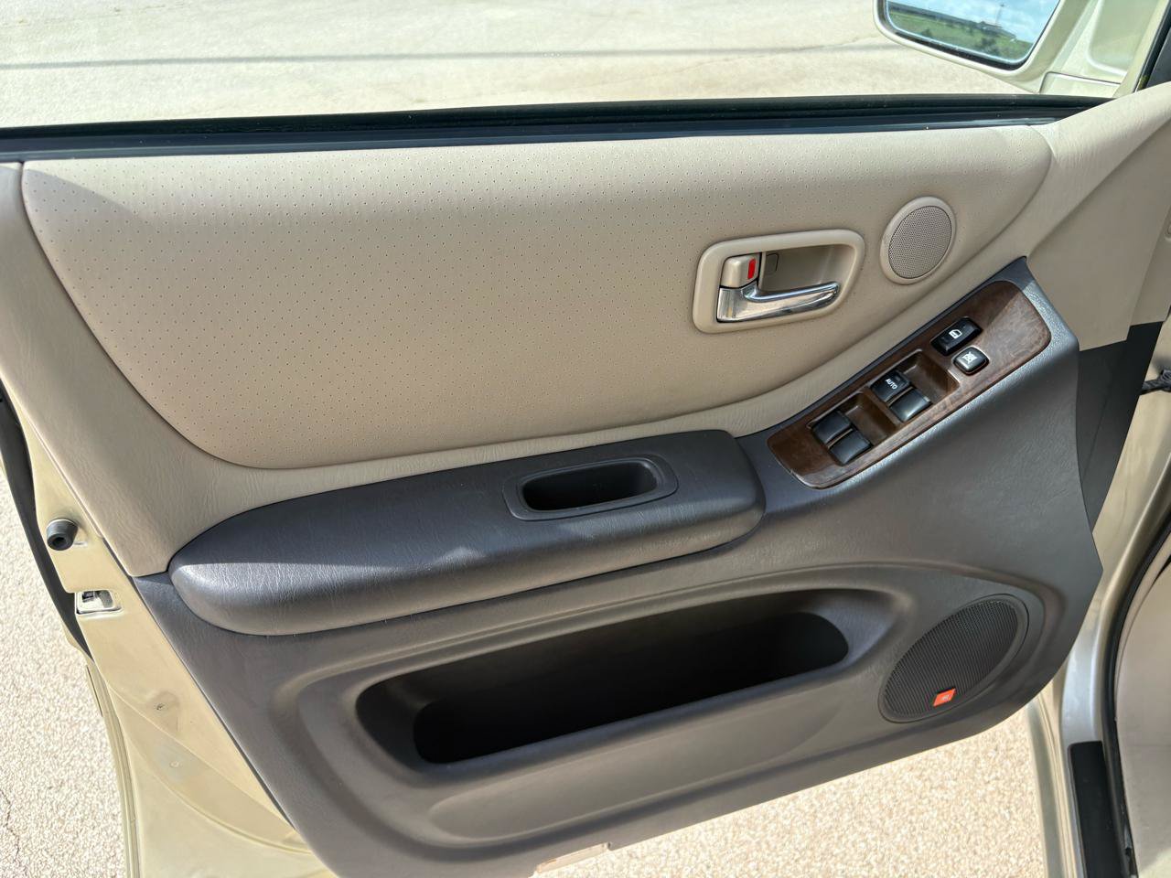 Used 2002 Toyota Highlander Limited FWD image 19