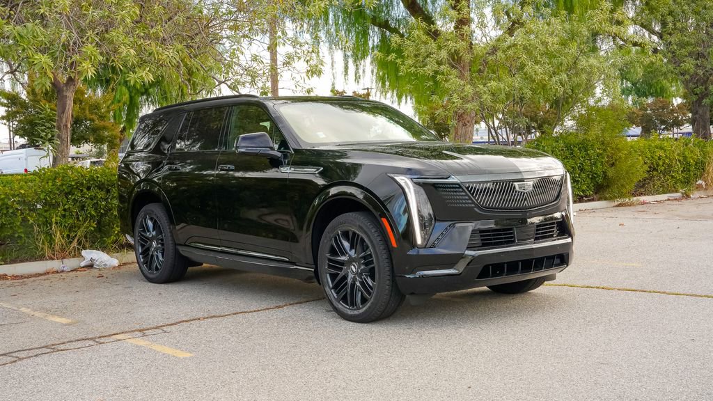 New 2026 Cadillac Escalade IQL Sport 1 w/ LPO, ONYX Package image 6