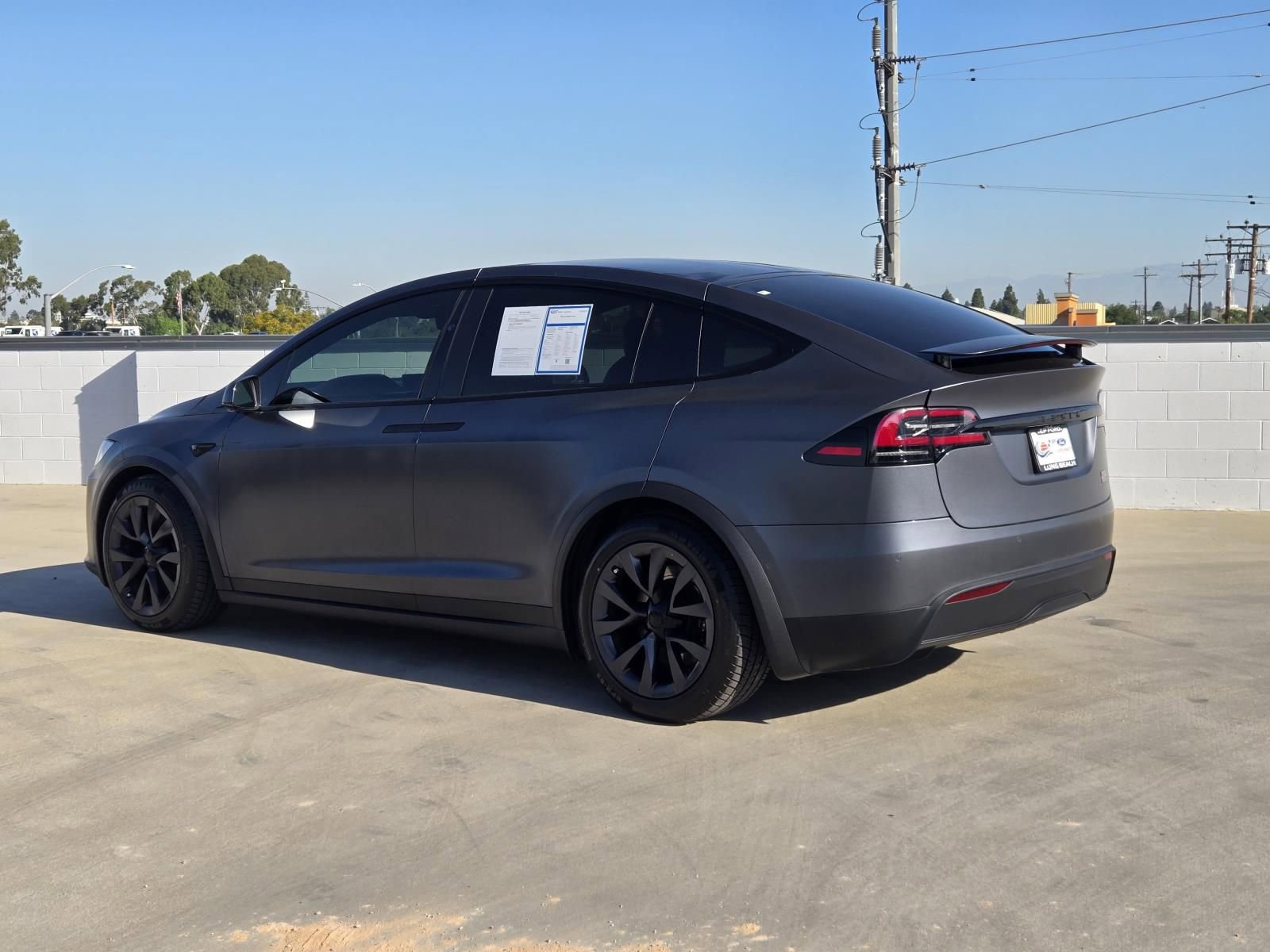 Used 2022 Tesla Model X Plaid image 6