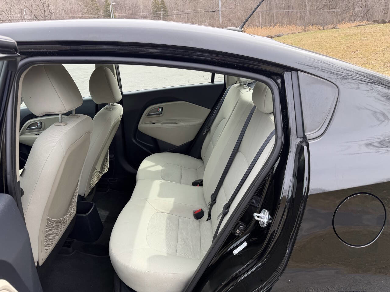 Used 2012 Kia Rio LX w/ PWR Pkg FWD image 10