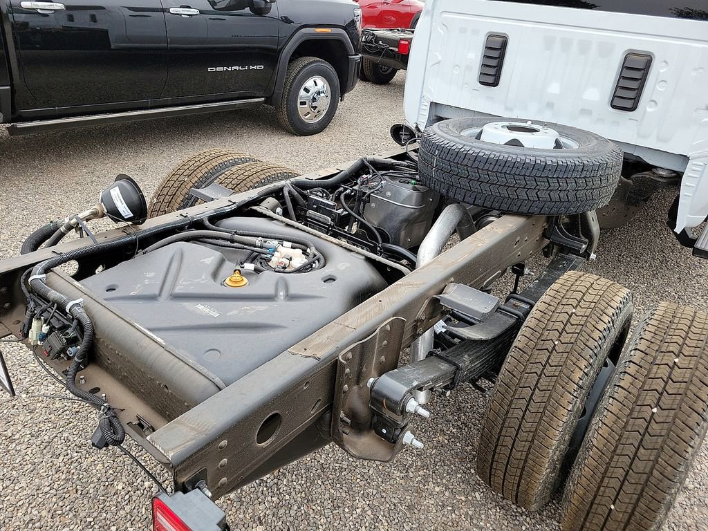 New 2026 GMC Sierra 3500 Pro AWD/4WD image 10