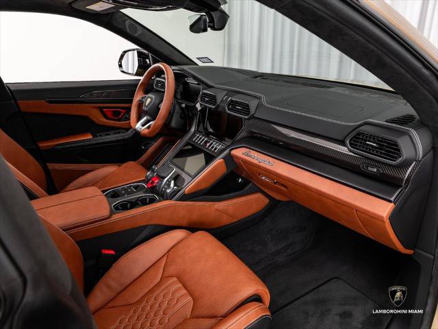 Used 2024 Lamborghini Urus S AWD/4WD image 38