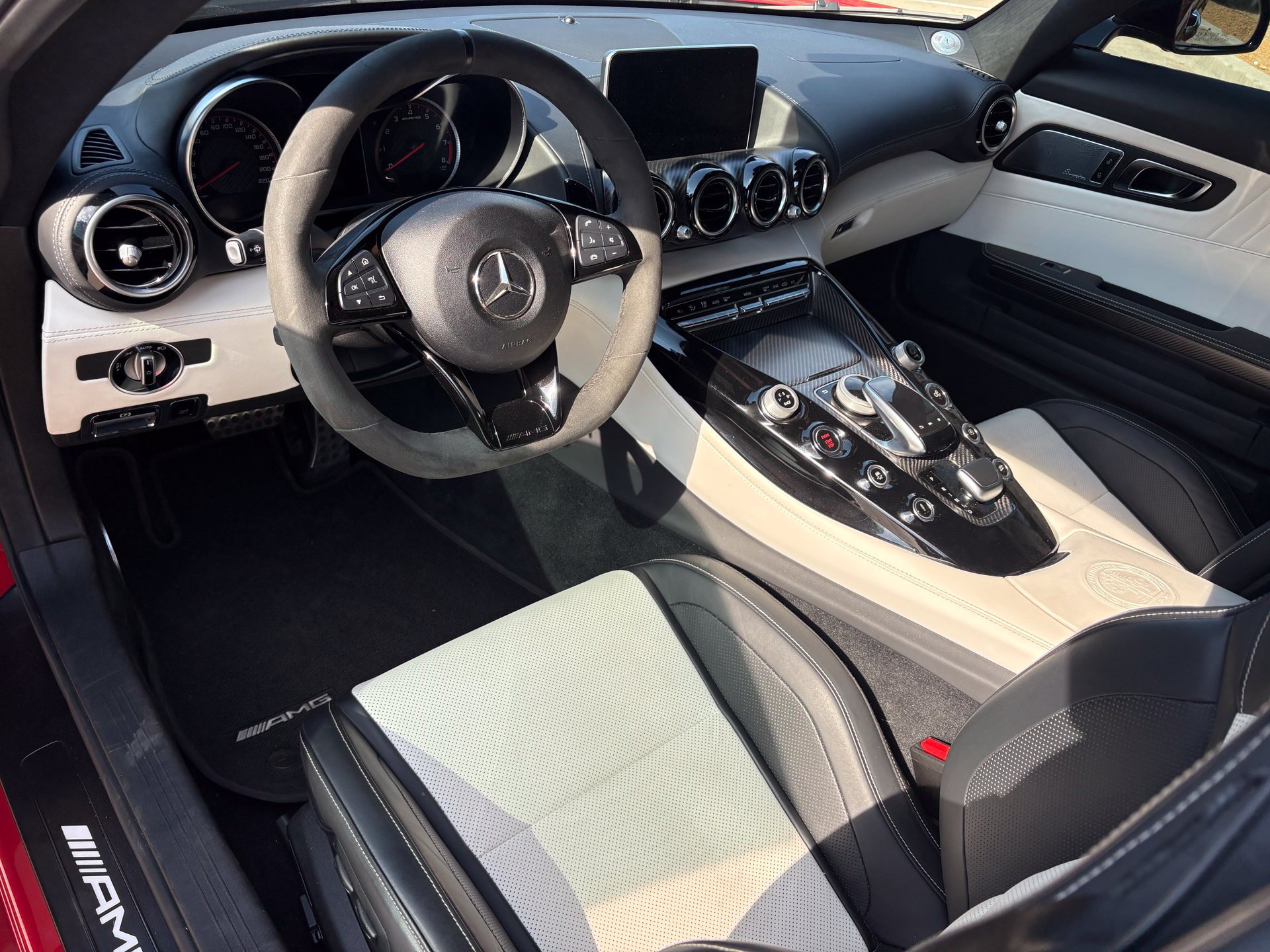 Used 2018 Mercedes-Benz AMG GT S image 7