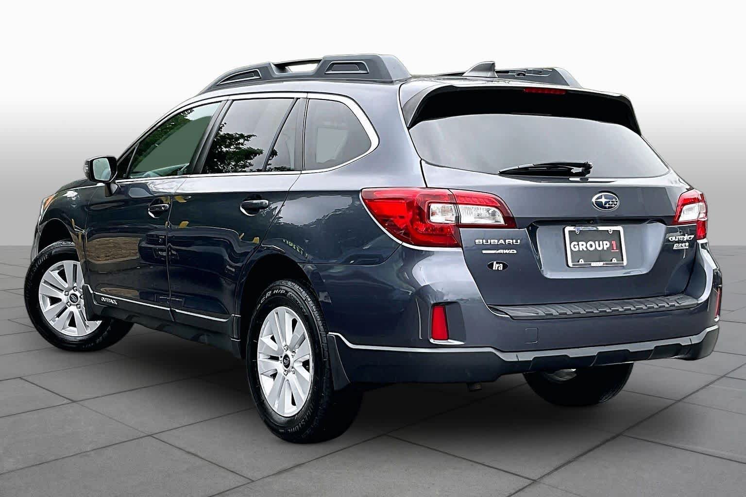 Used 2017 Subaru Outback 2.5i Premium AWD/4WD image 12