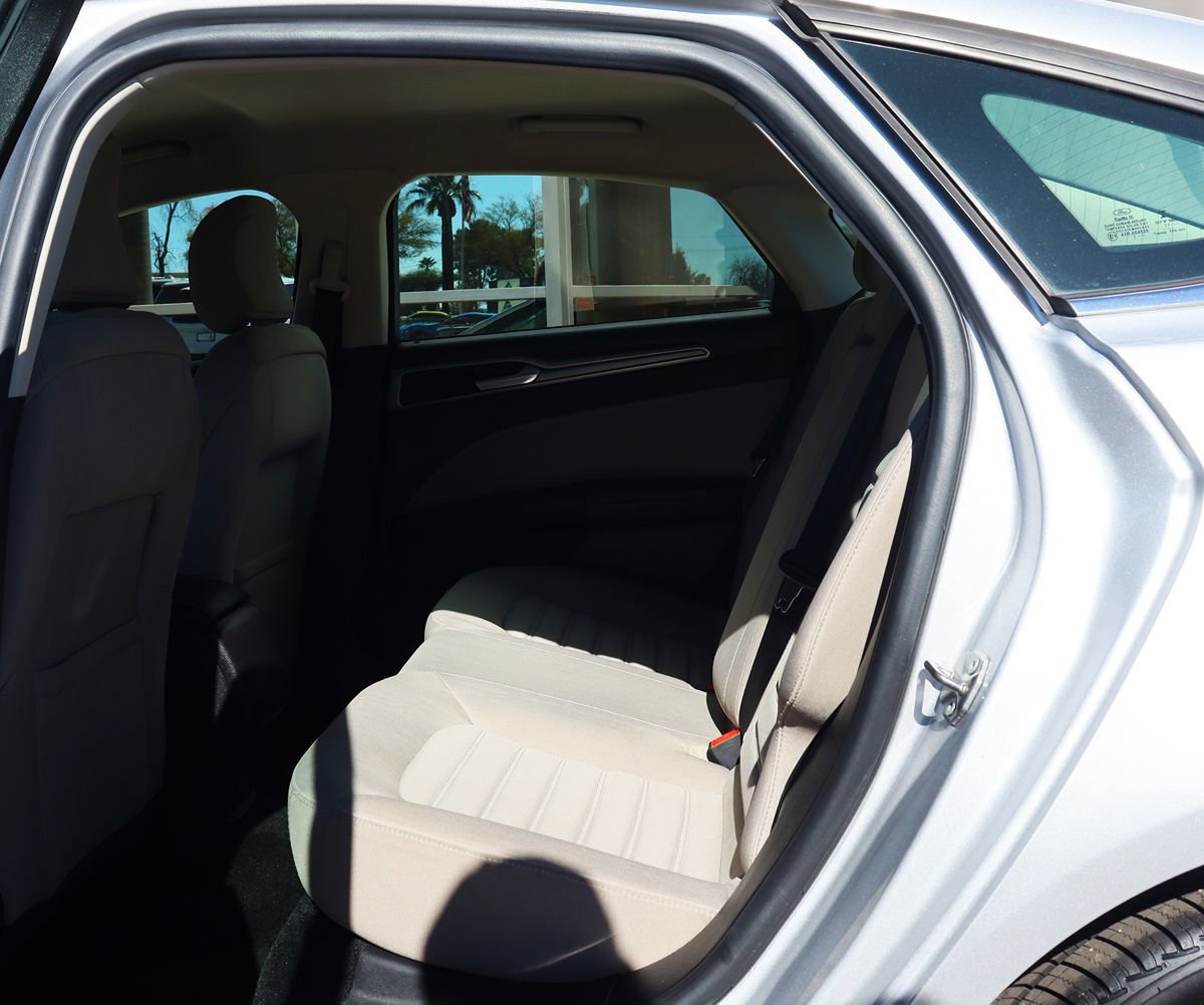 Used 2018 Ford Fusion S image 33