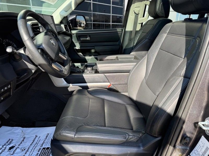 Used 2022 Toyota Tundra Limited w/ Power Package AWD/4WD image 16