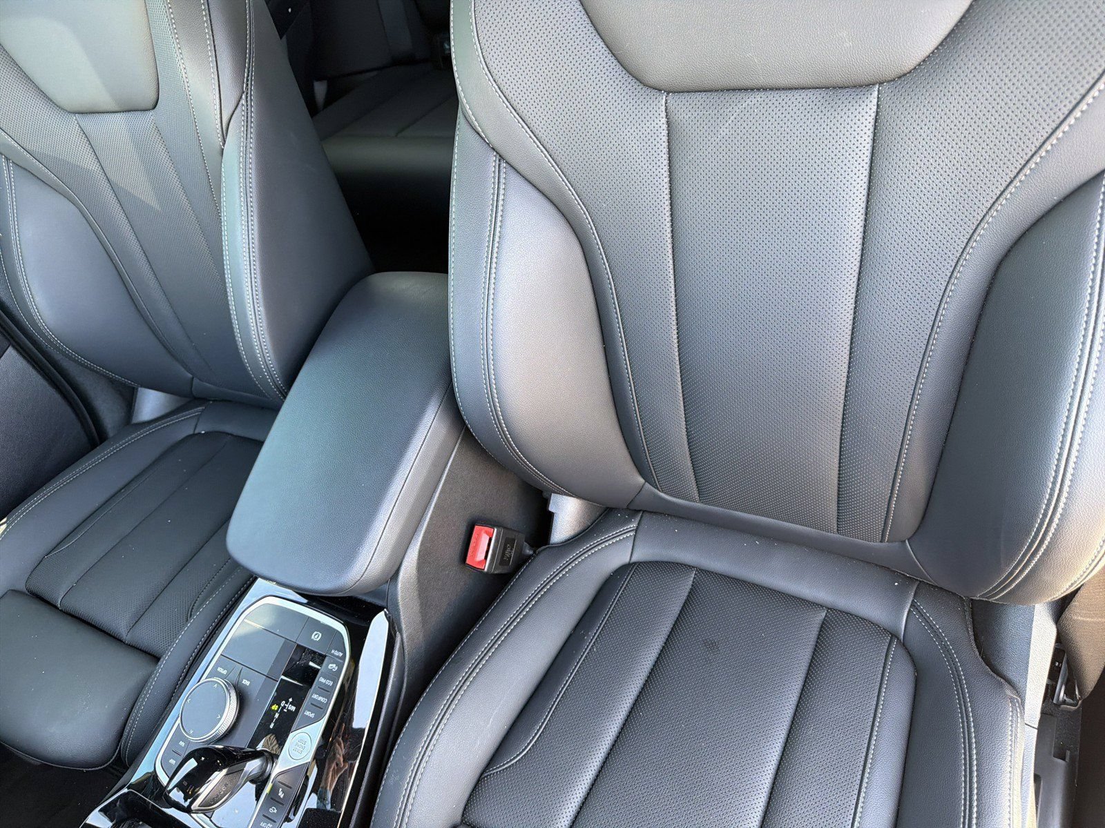 Used 2024 BMW X3 M40i AWD/4WD image 23