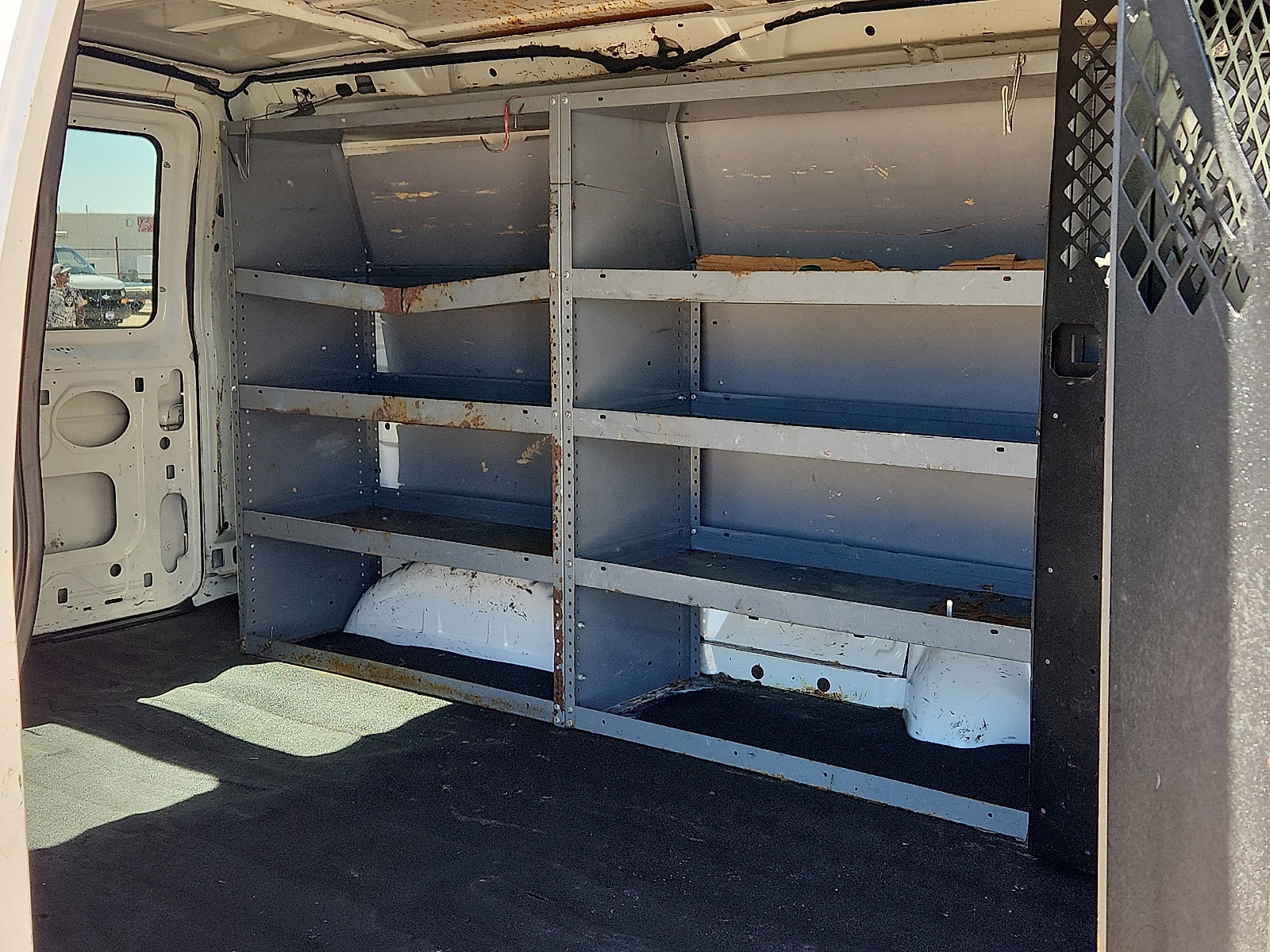 Used 2008 Ford E-250 and Econoline 250 RWD image 10