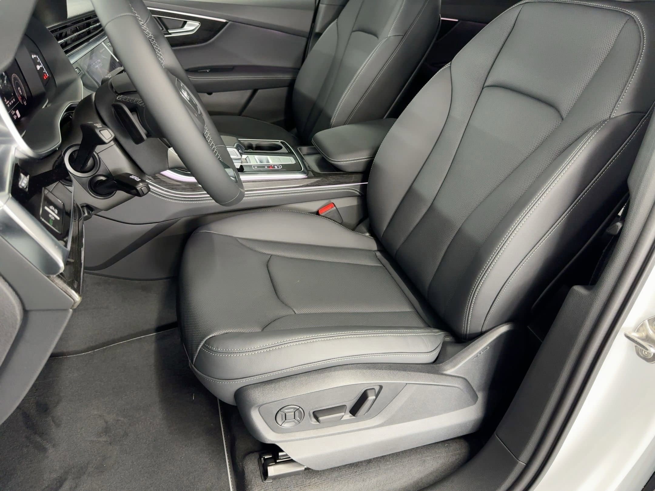 New 2026 Audi Q7 3.0T Premium Plus AWD/4WD image 5