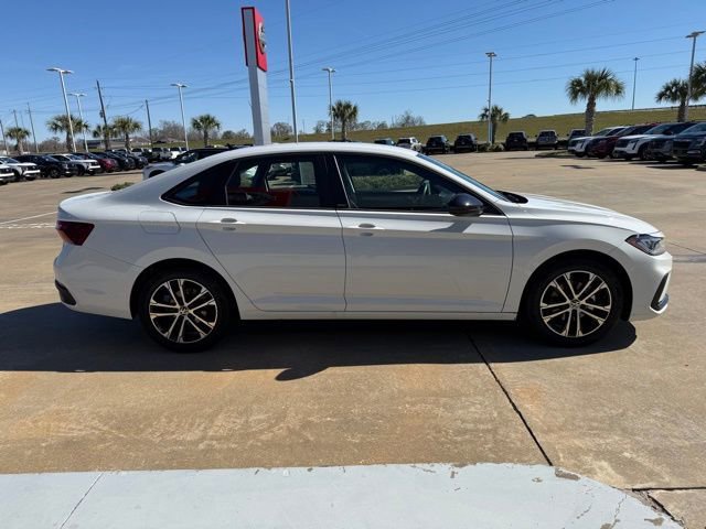 Used 2025 Volkswagen Jetta Sport image 6