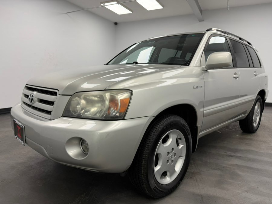 Used 2006 Toyota Highlander 4WD V6 w/ 3rd Row image 3