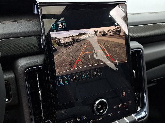 New 2026 GMC Yukon AT4 w/ AT4 Premium Package AWD/4WD image 18