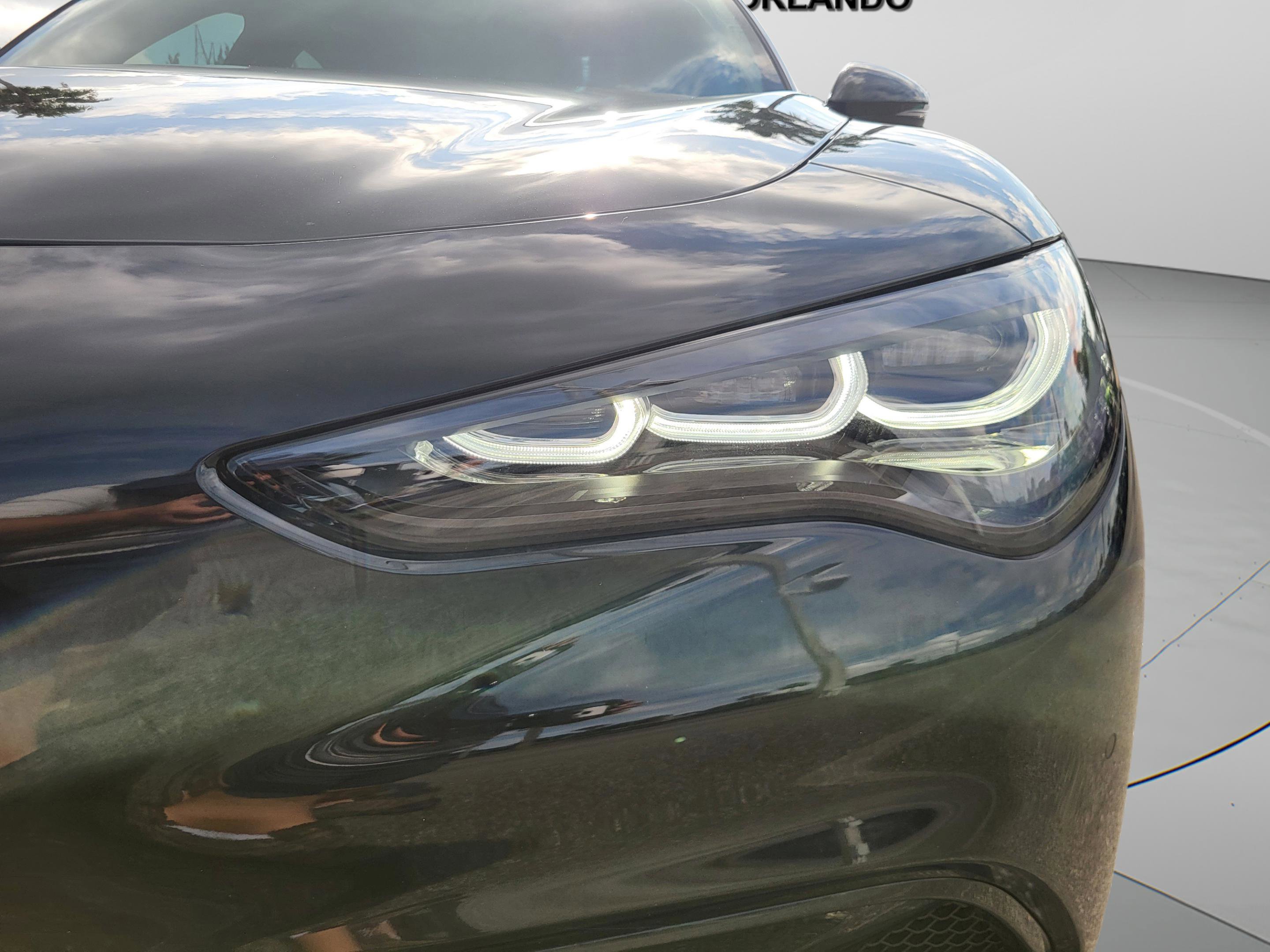 New 2025 Alfa Romeo Stelvio Sprint image 17