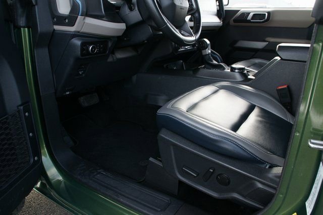 Used 2023 Ford Bronco Wildtrak image 15