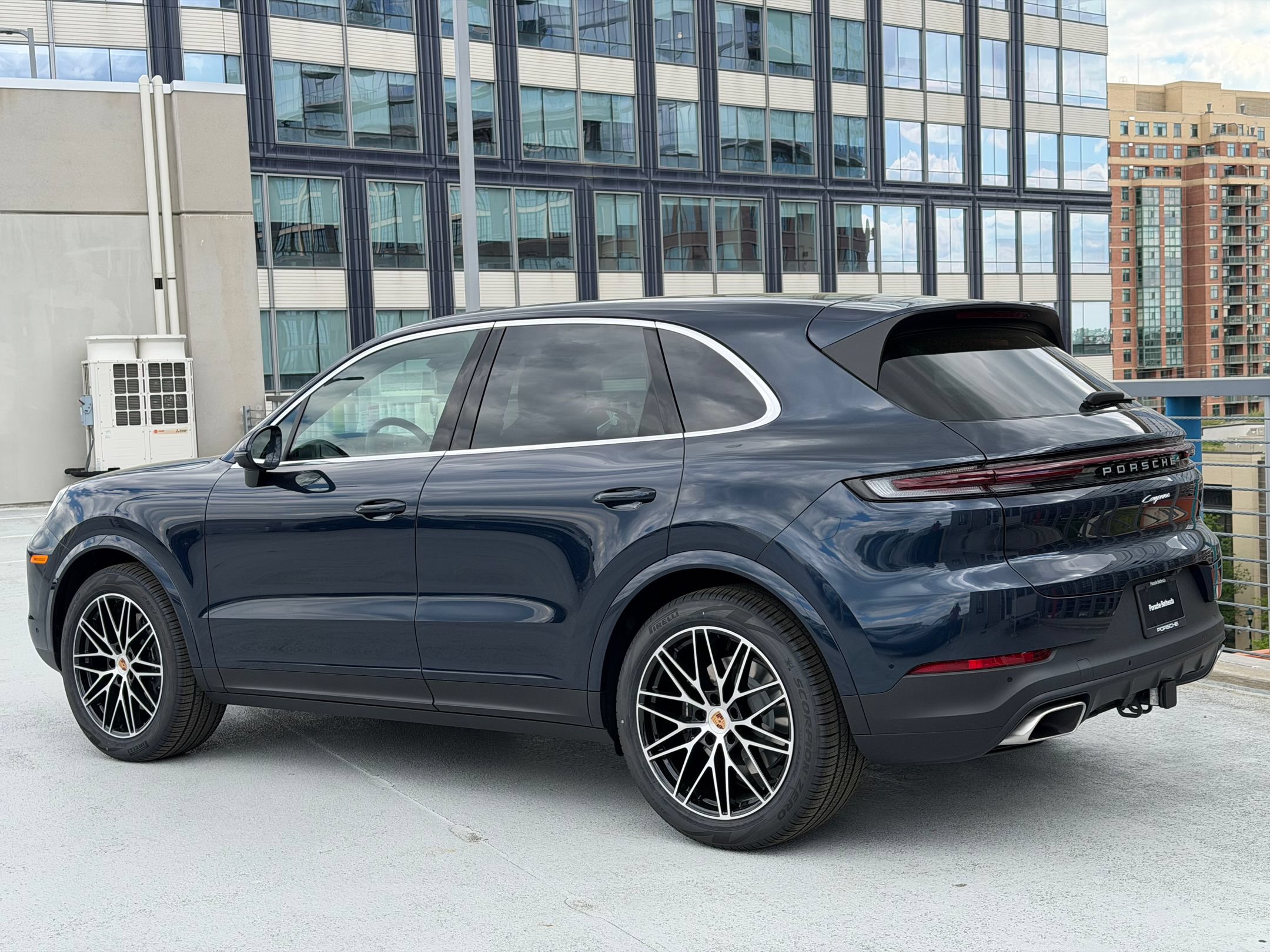 Used 2026 Porsche Cayenne AWD/4WD image 3