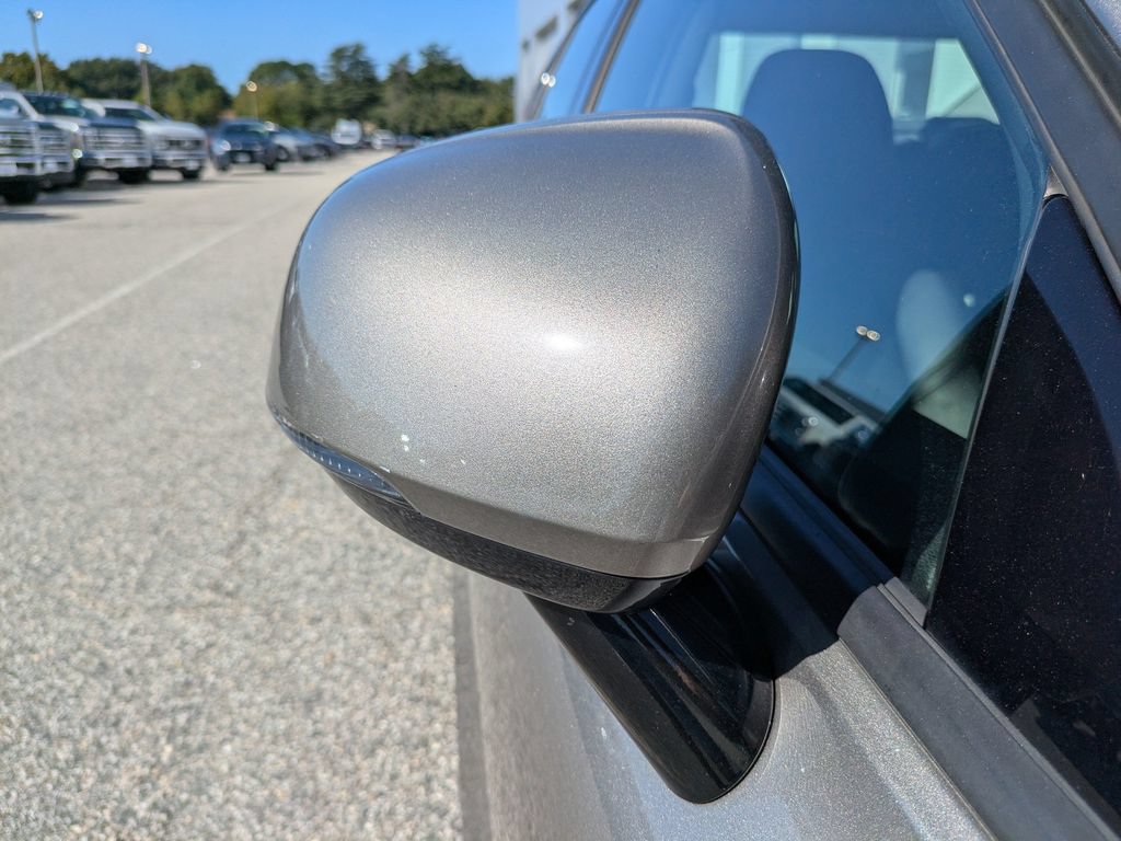 Used 2019 Volvo S60 T6 Momentum w/ Multimedia Package AWD/4WD image 12