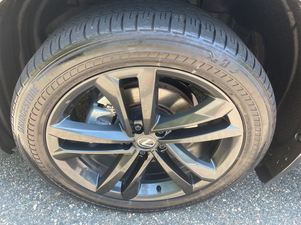 Used 2024 Lexus NX 450h+ AWD w/ Luxury Package image 18