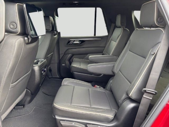 Used 2026 Chevrolet Tahoe Premier AWD/4WD image 13