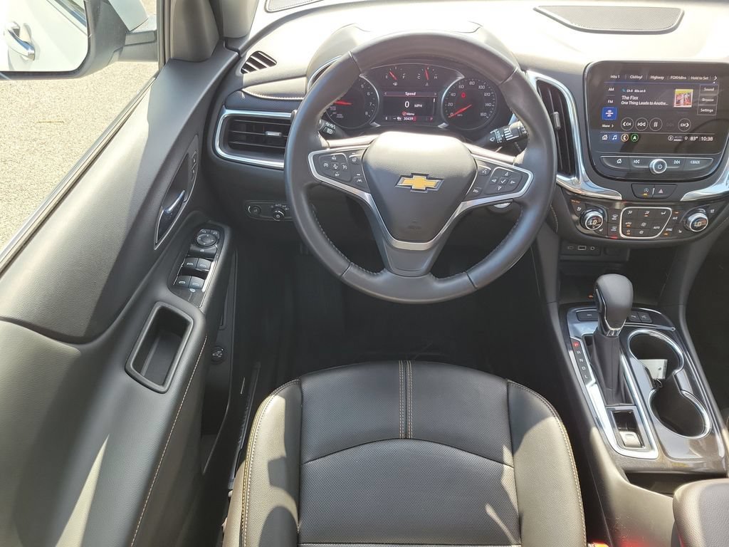 Used 2022 Chevrolet Equinox Premier AWD/4WD image 13