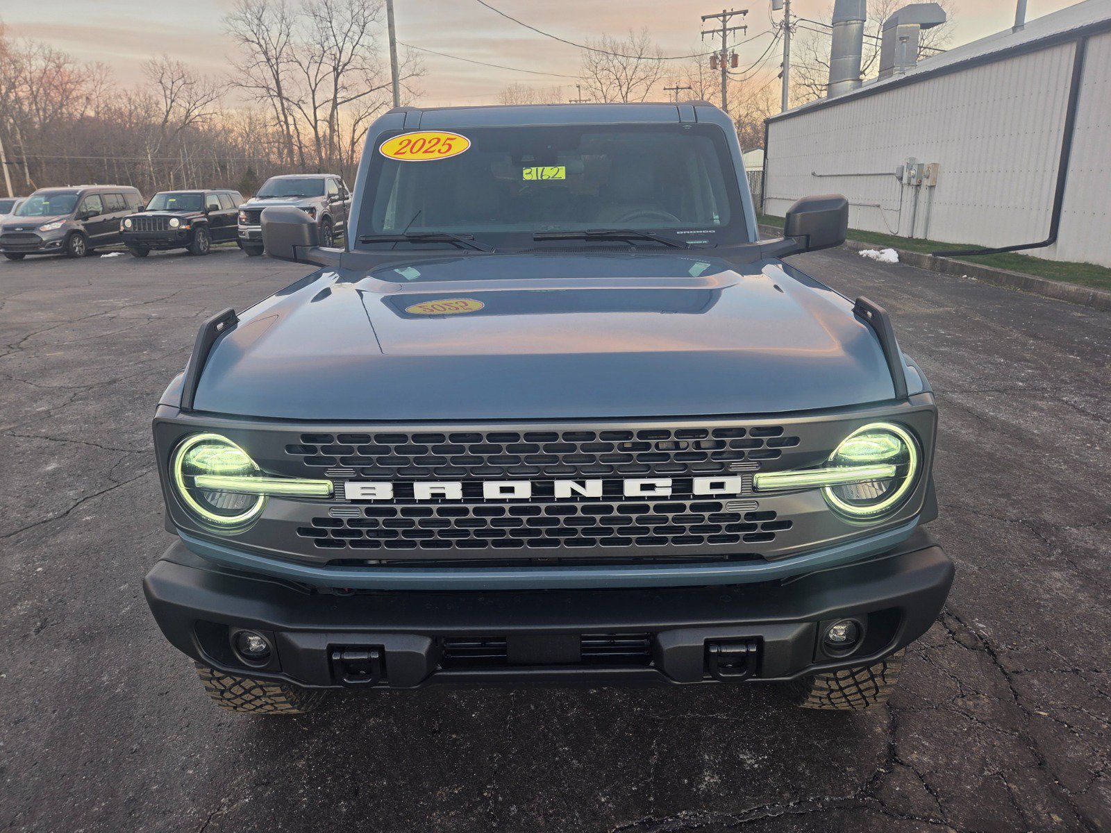 New 2025 Ford Bronco Badlands AWD/4WD image 2