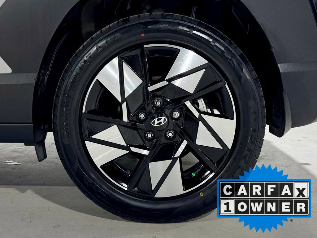 Used 2025 Hyundai Kona SEL image 31