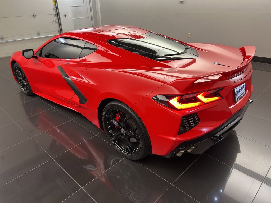 Used 2020 Chevrolet Corvette Stingray w/ 3LT Preferred Equipment Group image 4