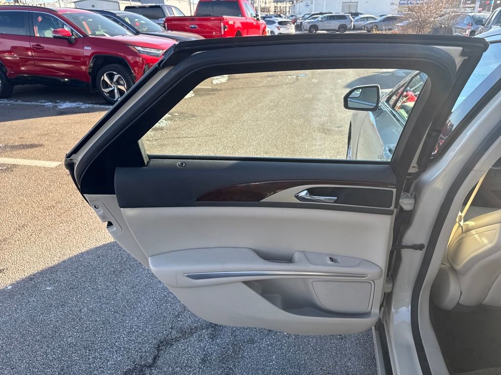 Used 2016 Lincoln MKZ AWD w/ Equipment Group 200A Select image 37