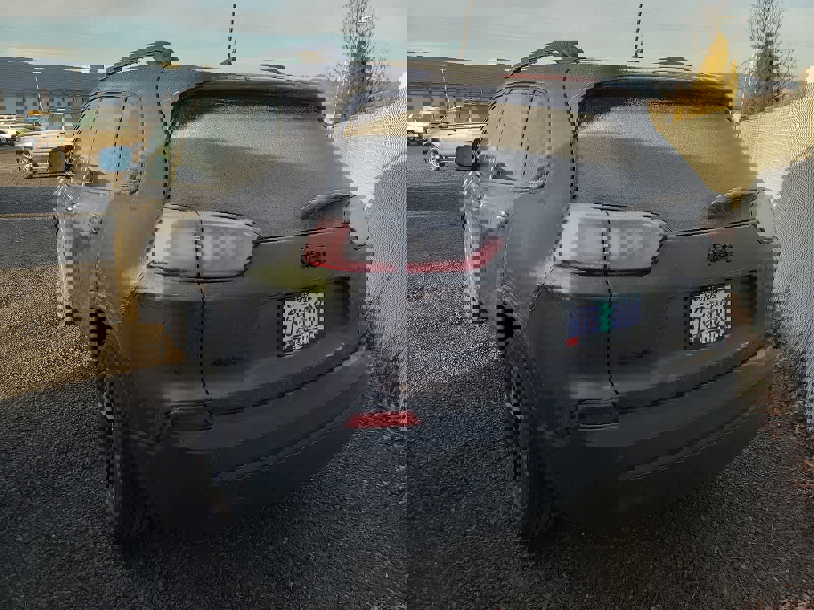 Used 2023 Jeep Cherokee Altitude Lux w/ Lux Elite Package image 3