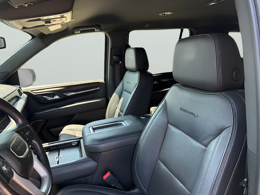 Used 2021 GMC Yukon Denali RWD image 19