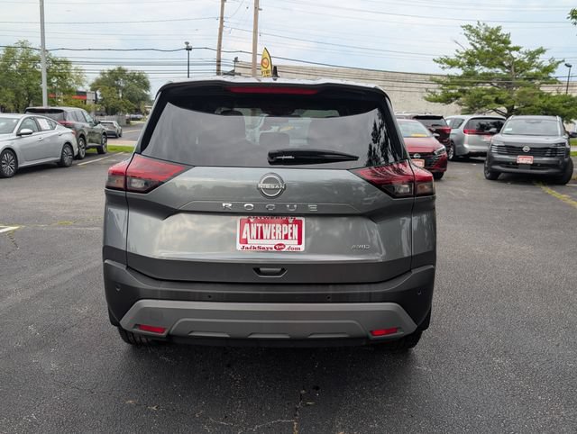Used 2023 Nissan Rogue S AWD/4WD image 4