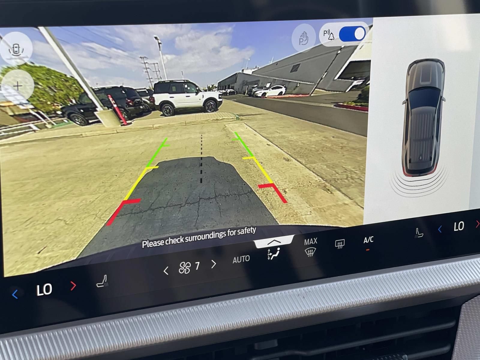 New 2026 Ford Explorer Active RWD image 24