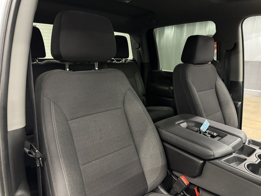 Used 2022 Chevrolet Silverado 2500 LT AWD/4WD image 36