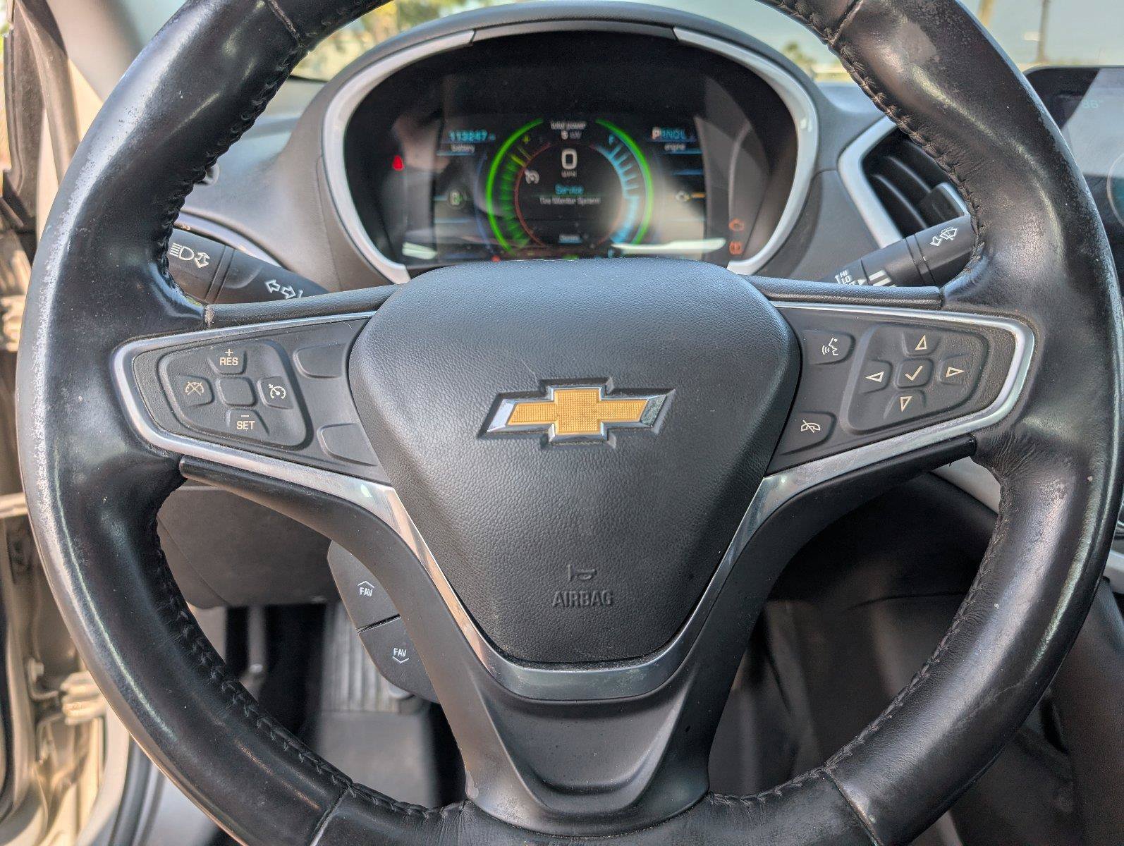 Used 2017 Chevrolet Volt LT FWD image 25