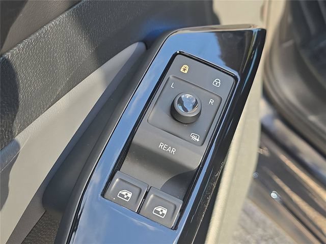 Used 2023 Volkswagen ID.4 S RWD image 15