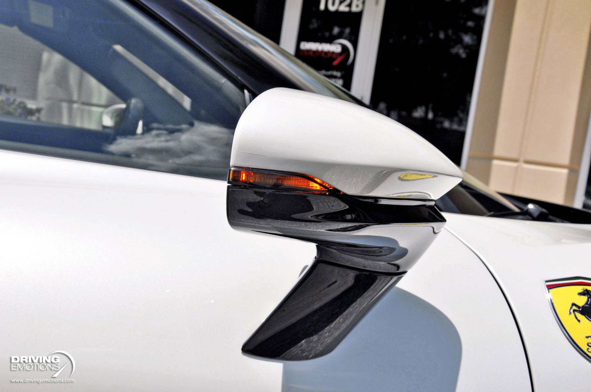 Used 2024 Ferrari SF90 Spider image 12