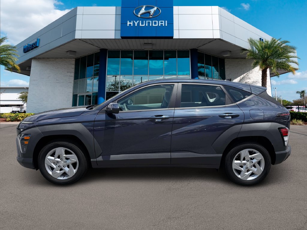 New 2027 Hyundai Kona SE FWD image 3