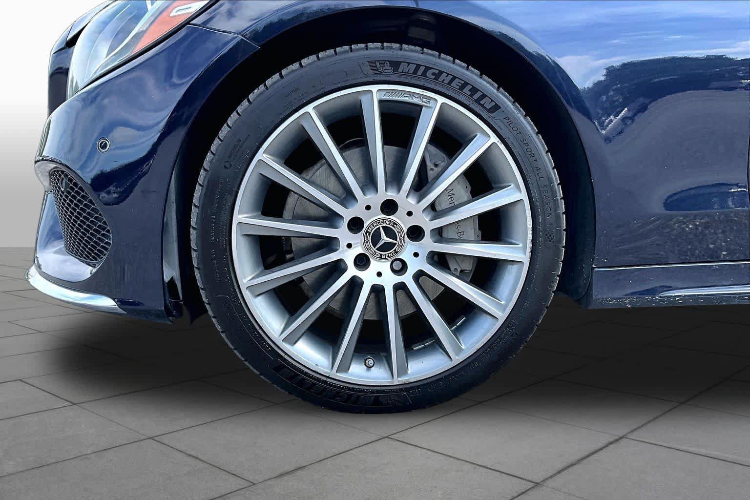 Used 2018 Mercedes-Benz C 300 4MATIC Sedan image 11