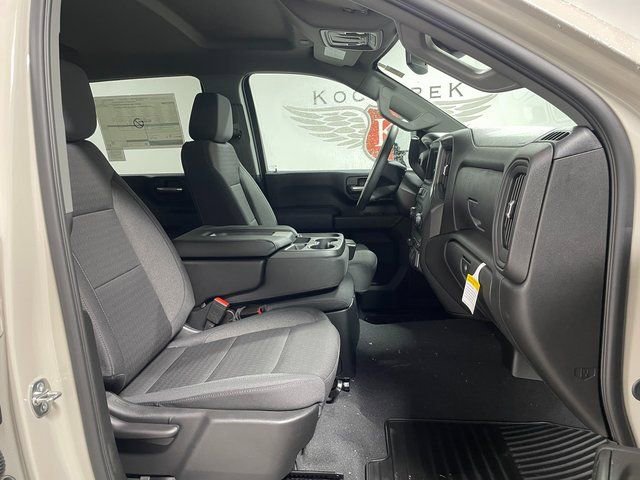 New 2026 Chevrolet Silverado 2500 Custom w/ Custom Value Package image 22