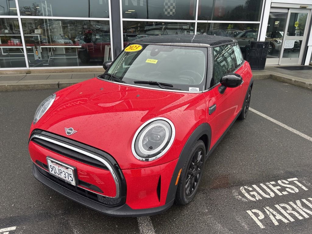 Used 2023 MINI Cooper 2-Door Hardtop image 2