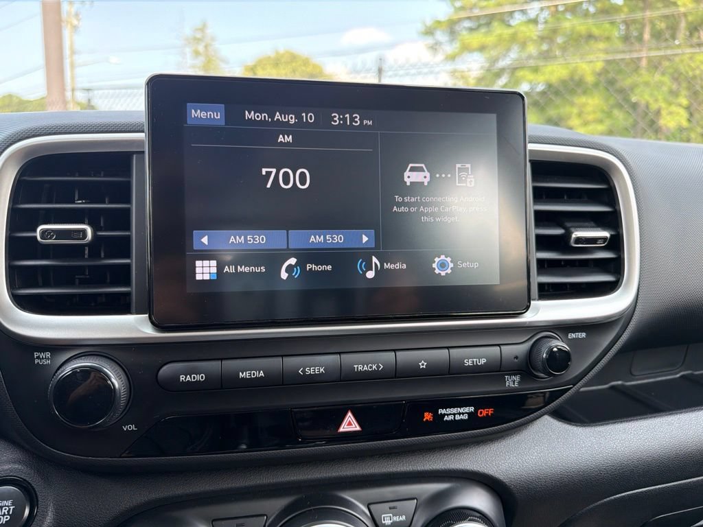 Used 2024 Hyundai Venue SEL FWD image 10
