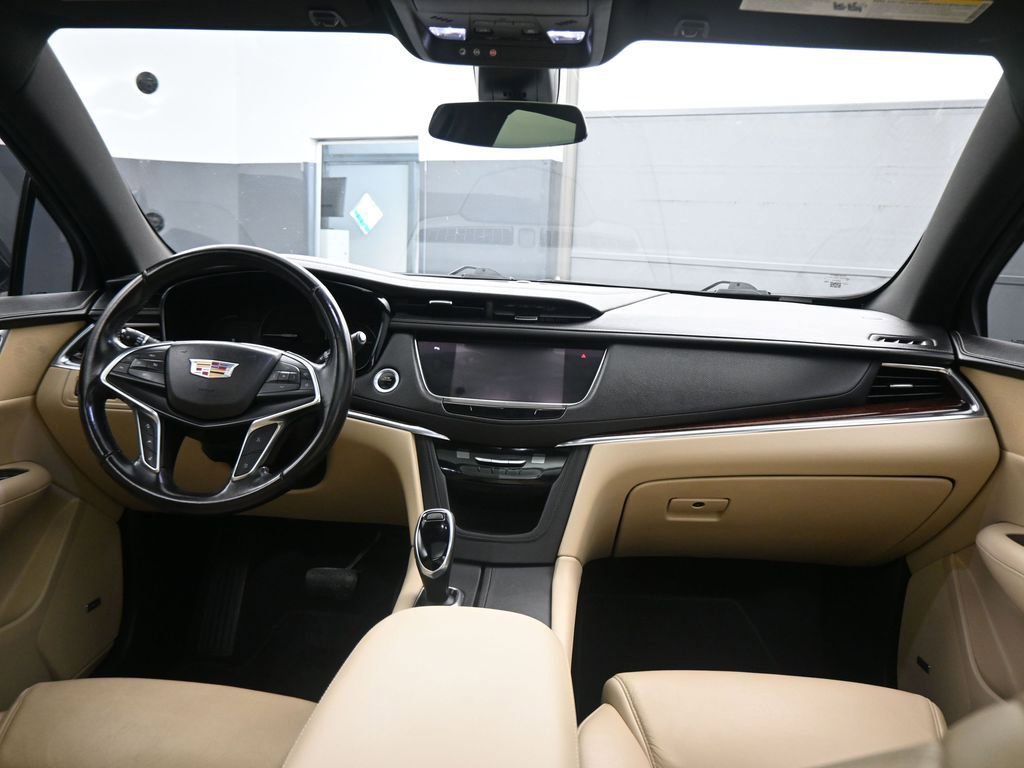Used 2019 Cadillac XT5 Luxury image 16