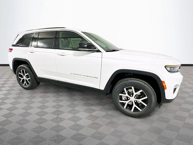 New 2025 Jeep Grand Cherokee Limited w/ Luxury Tech Group II image 3