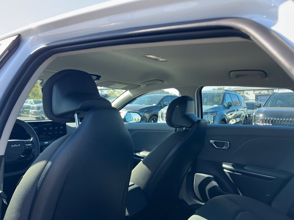 Certified 2025 Kia K4 FWD image 13