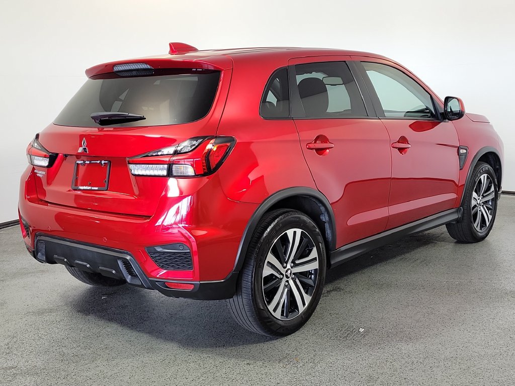 Used 2025 Mitsubishi Outlander Sport AWD image 6