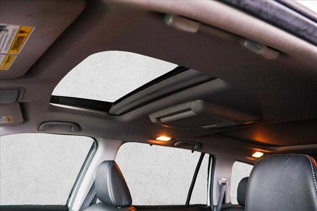 Used 2017 Honda Pilot Elite image 11