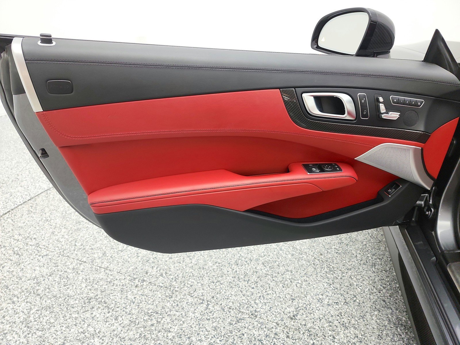 Used 2018 Mercedes-Benz SL 63 AMG image 10