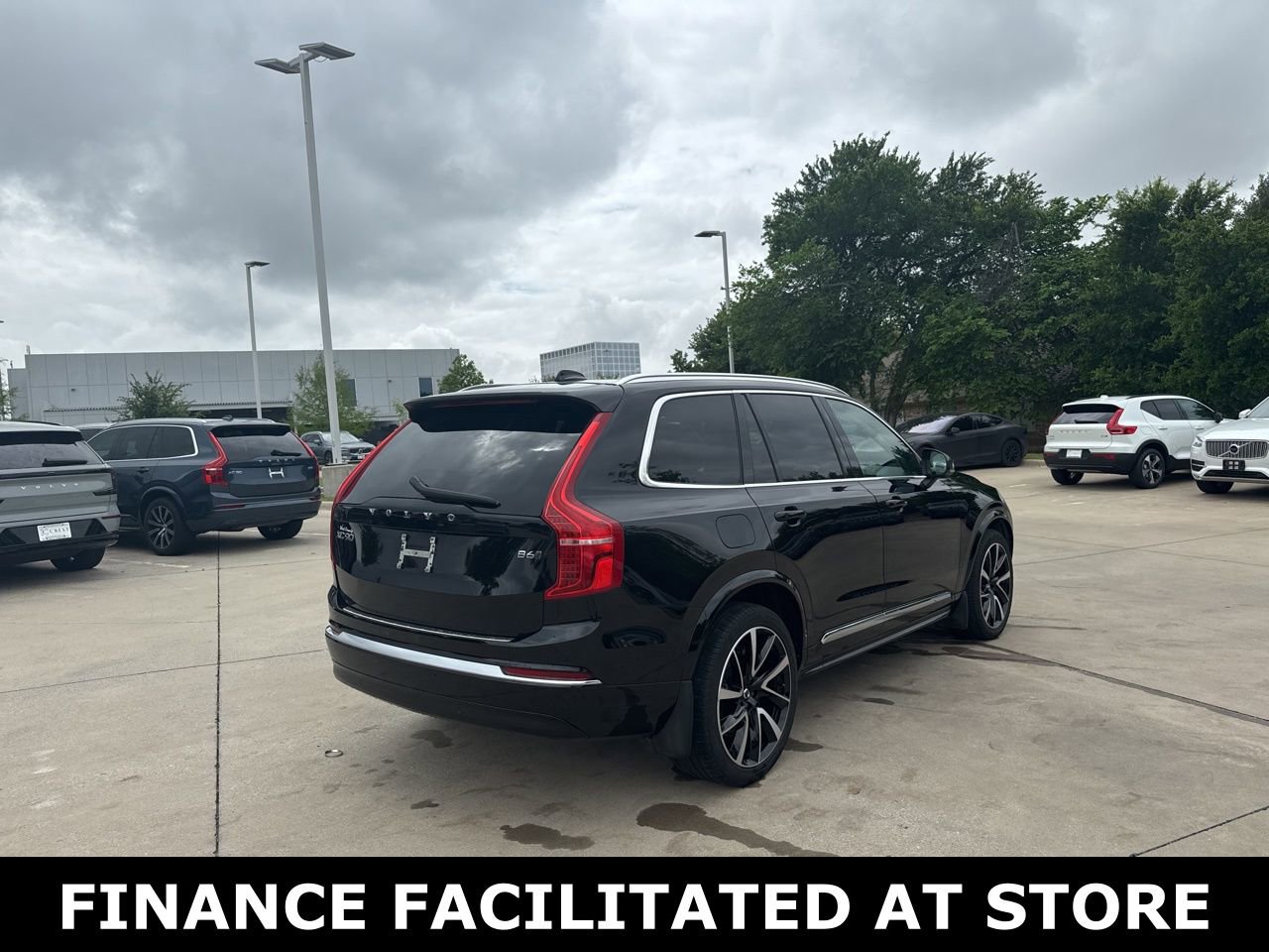 Certified 2023 Volvo XC90 B6 Plus w/ Protection Package Premier image 5